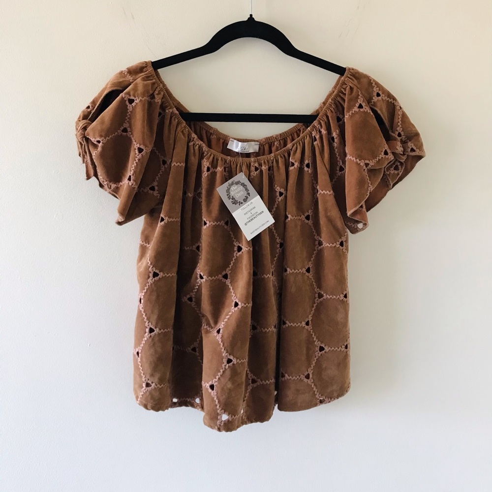 A3 Design Faux Suede Patchwork Cutout Off Shoulder Top